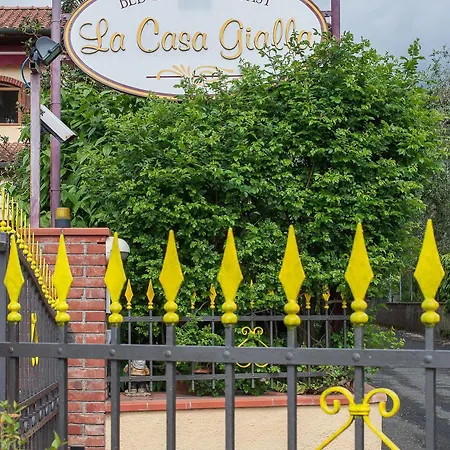 La Casa Gialla Bed & Breakfast