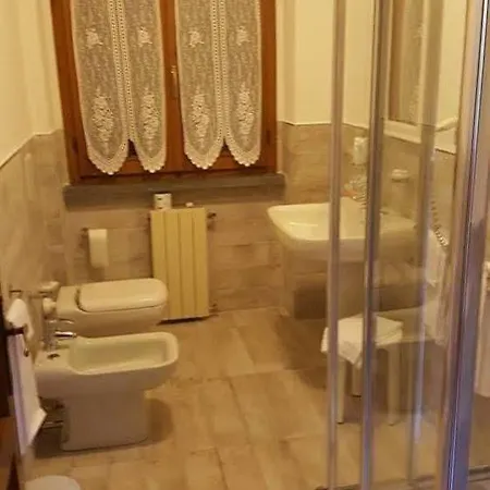 Bed & Breakfast La Casa Gialla Montignoso
