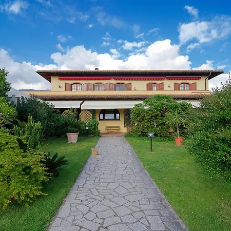 Bed & Breakfast La Casa Gialla Montignoso