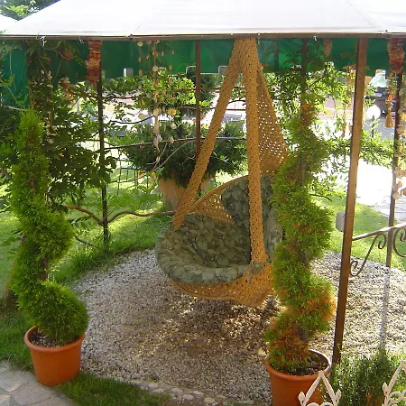 Bed and Breakfast La Casa Gialla A Montignoso